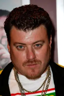 Robb Wells como: Whitey