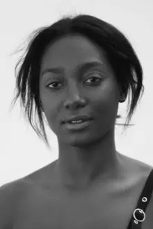 Mouna Traoré como: Rebecca James