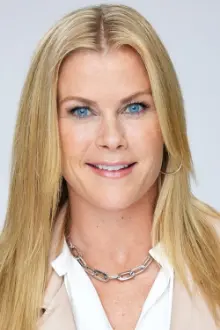 Alison Sweeney como: 