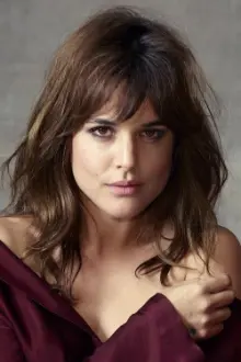 Adriana Ugarte como: Teresa Brusés