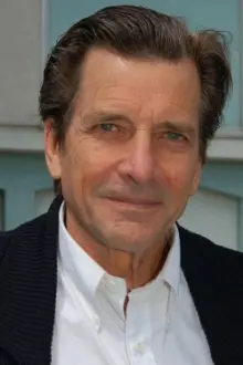 Dirk Benedict como: M. Harry Smilac