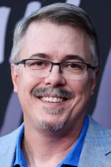 Vince Gilligan como: Self - Creator