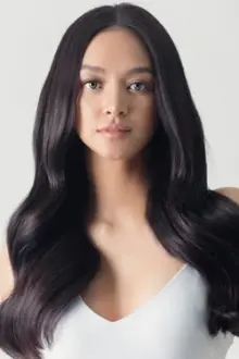 Kylie Verzosa como: Stella