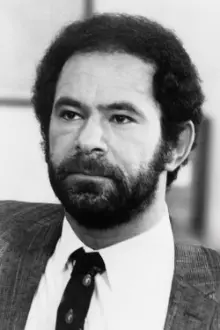 Stuart Margolin como: Evelyn 'Angel' Martin