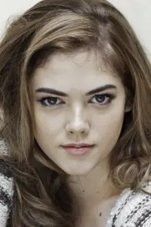 McKaley Miller como: Dana Port