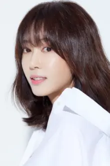 Kang Ye-won como: Lee Ji-Young 'A'