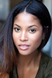 Lex Scott Davis como: Erica Rollins