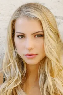 Lexi Atkins como: Olivia