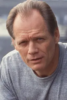 Fred Dryer como: Barney Daniels