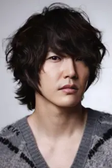 Yoon Sang-hyun como: Seo Dong-chan