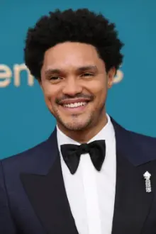 Trevor Noah como: Ele mesmo