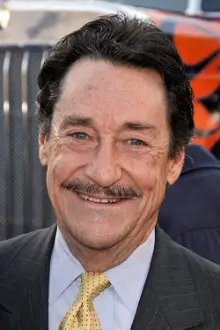 Peter Cullen como: 