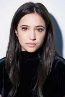 Gideon Adlon como: Haley