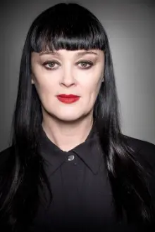 Bronagh Gallagher como: 