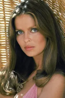 Barbara Bach como: Anna Thompson