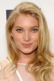 Elsa Hosk como: 