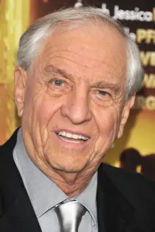 Garry Marshall como: Casino Manager