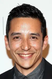 Gabriel Luna como: Mr. Lawrence