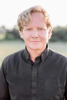 Jonathan Torrens como: Robert Cheeley