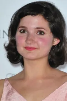 Ruby Bentall como: Valerie