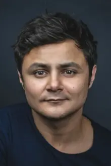 Arturo Castro como: Victor Morales