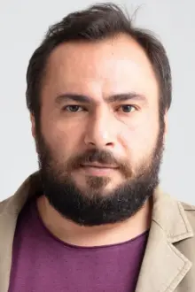 Mustafa Kırantepe como: Medet