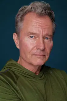 John Savage como: Irv Huffman