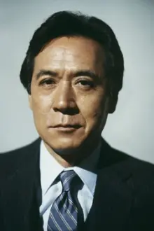 James Shigeta como: Det. Whoo