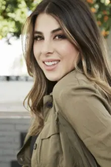 Daniella Monet como: Tootie