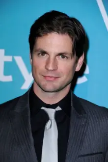 Gale Harold como: Brian Kinney