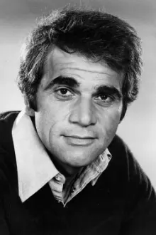 Alex Rocco como: Danny Bassett