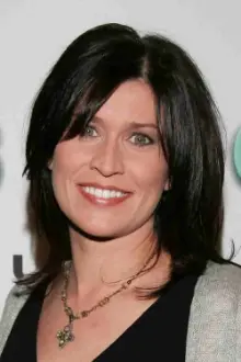 Nancy McKeon como: Jo Polniaczek