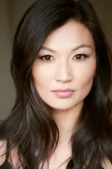 Michelle Krusiec como: Mary Wu Carter