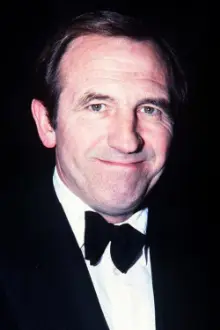 Leonard Rossiter como: Rigsby