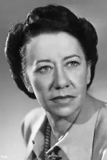 Flora Robson como: Angelique Buiton