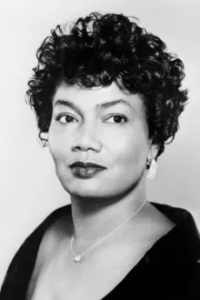 Pearl Bailey como: Martha Dermody