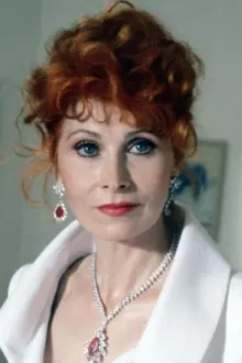Anita Morris como: Charmin