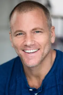 Sean Carrigan como: Joe Shimmel