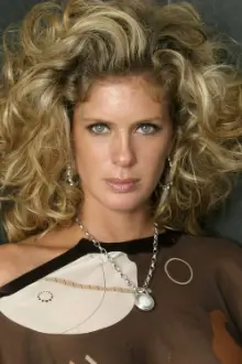 Rachel Hunter como: Jade