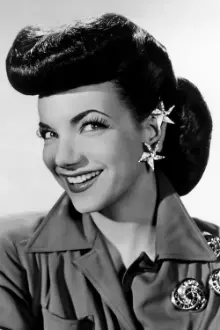 Carmen Miranda como: Carmen Novarro / Mlle. Fifi