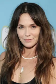 Katie Aselton como: Cathy Eisenwald