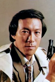 Philip Chan como: Inspector Steve Chan