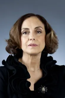 Diana Bracho como: Adelina