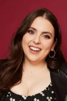 Beanie Feldstein como: Mary Flynn