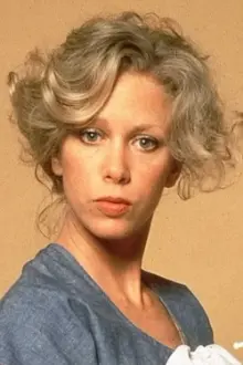 Connie Booth como: Mrs. Errol