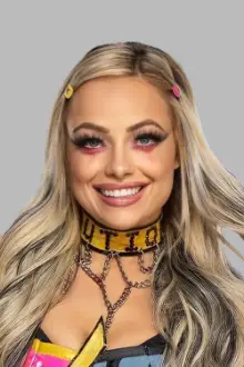 Gionna Daddio como: Liv Morgan