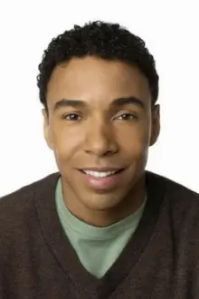 Allen Payne como: Cole Evans