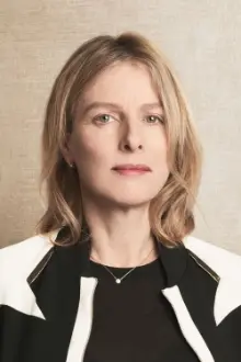 Karin Viard como: Marithé Bressy