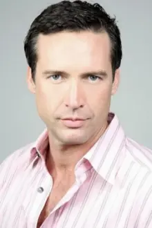 Andrés García Jr. como: Tomas