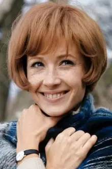 Marlène Jobert como: Claire Moretti